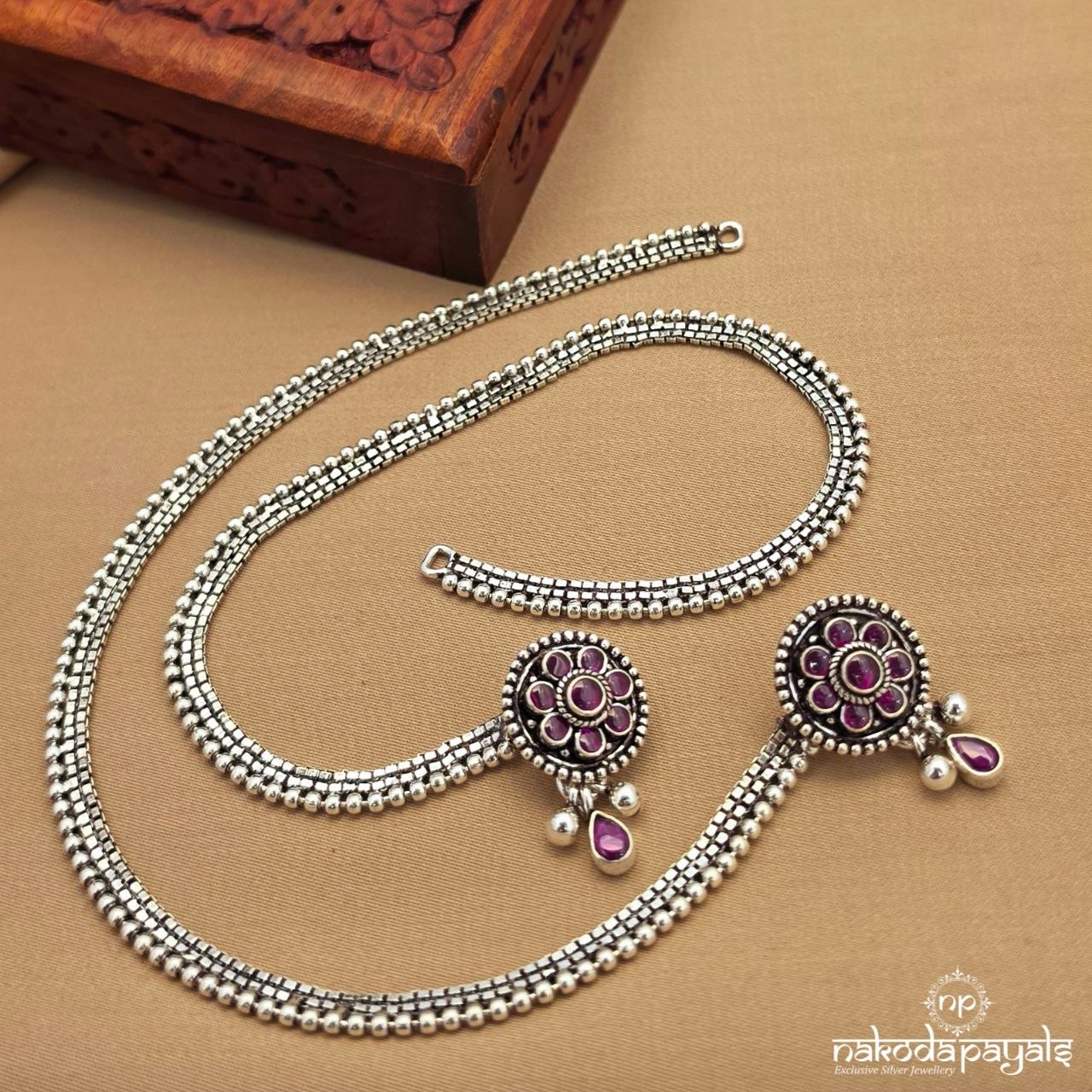 Kempu Motiff Plain Chain Anklets (A6890)