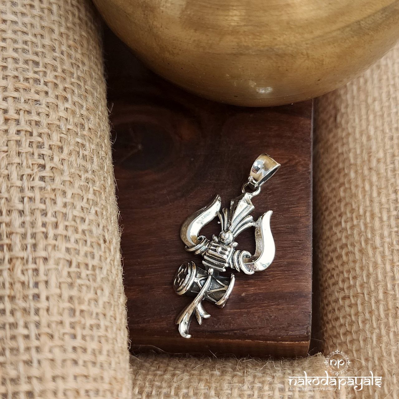 Dol Trishul Pendant (P2448)