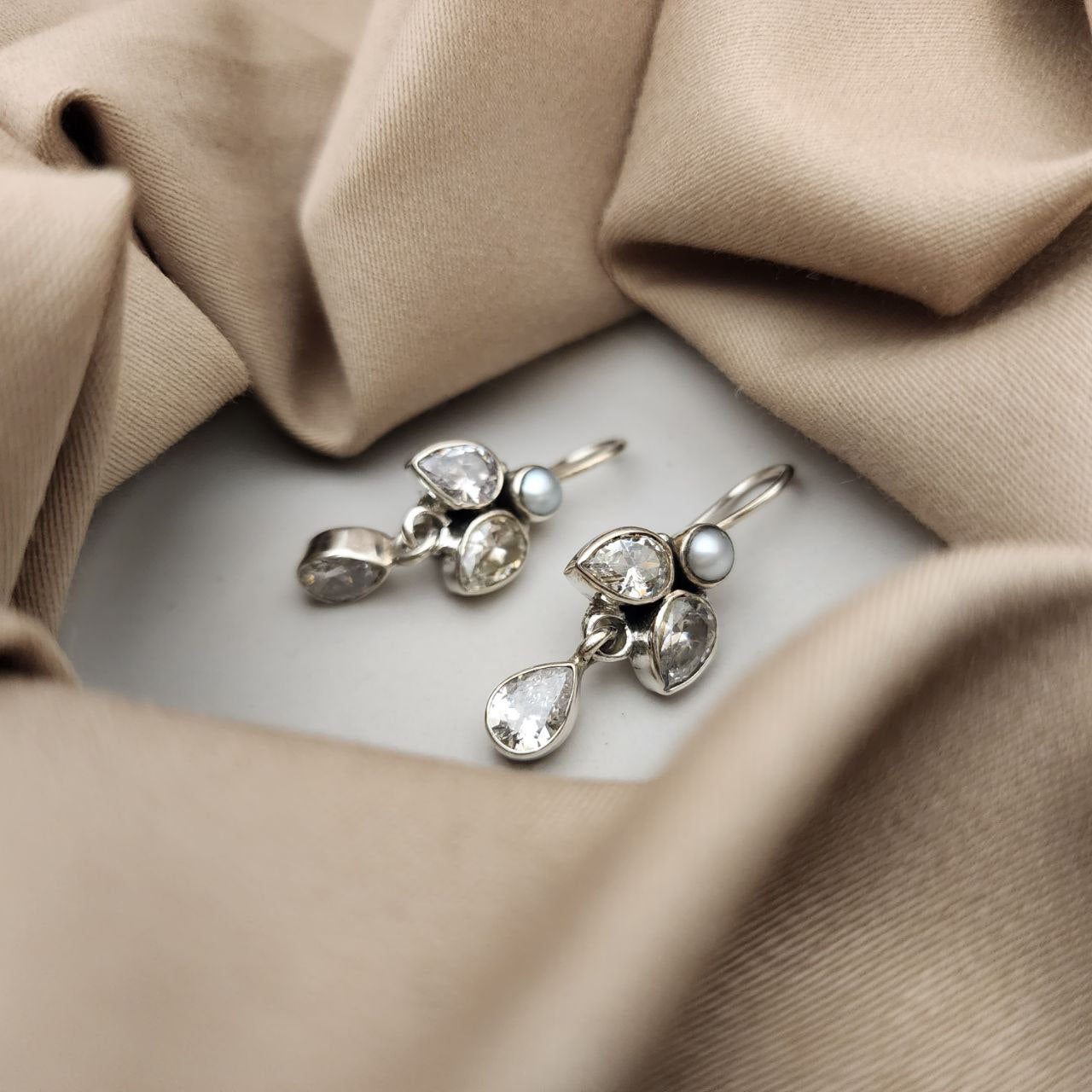 Rangina Hangings (H2100-115)