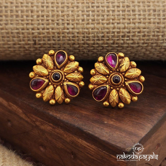 Red Leafy Studs (Ge9434)