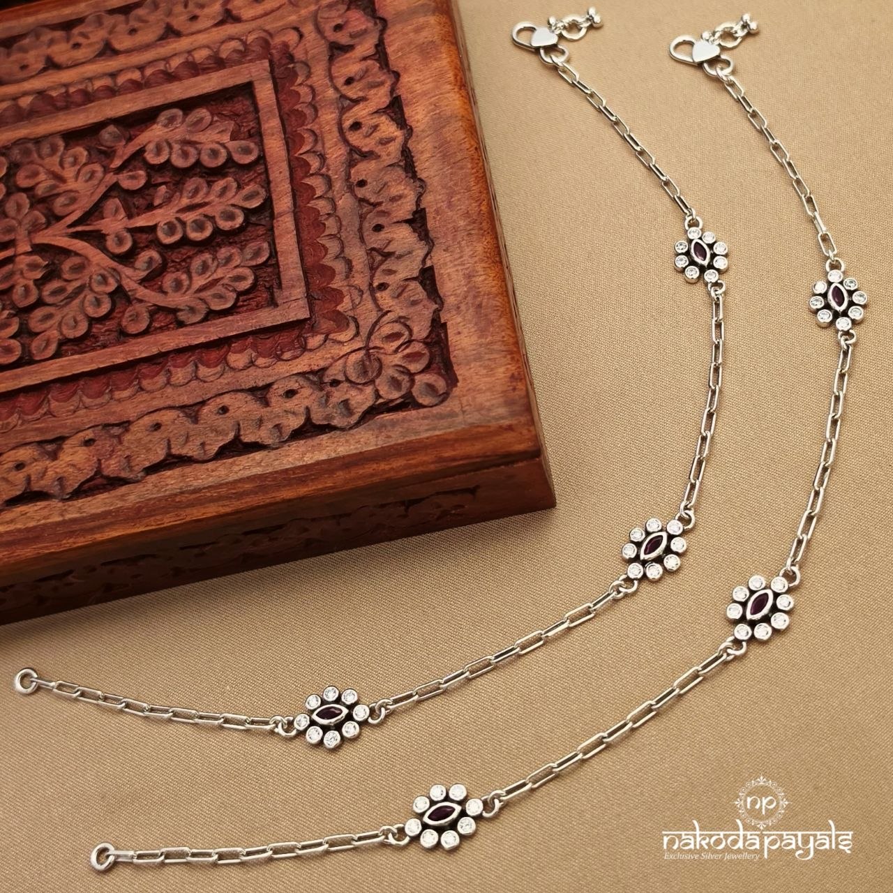 Floral Link Oxidised Anklets (A6935)