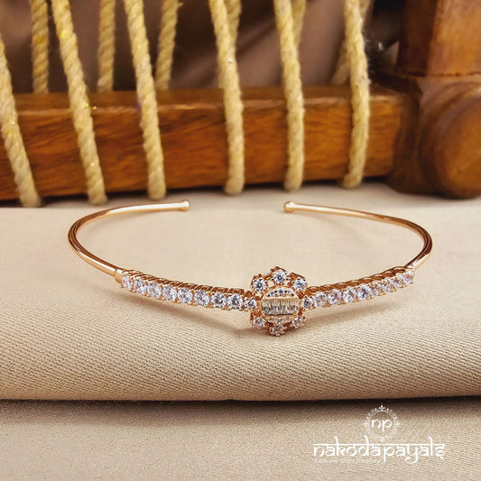 Gorgeous CZ Kada (St3918)