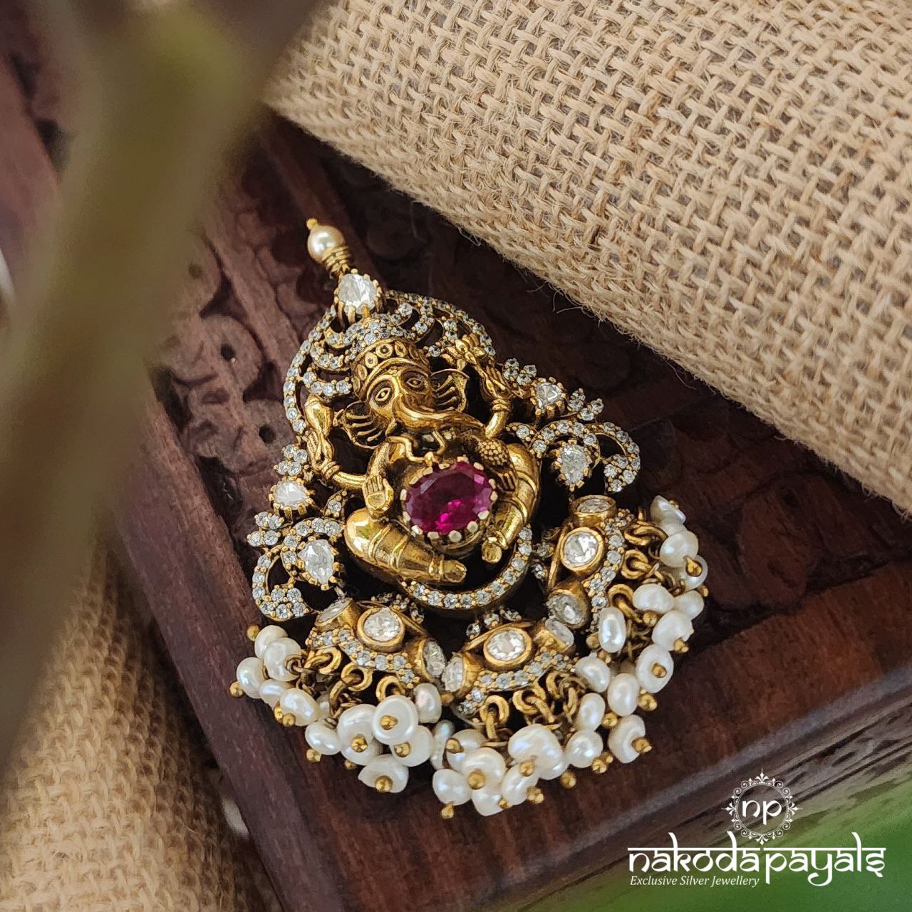 Mossanite Ganapati Jhumka  Pendant (Gp1806)