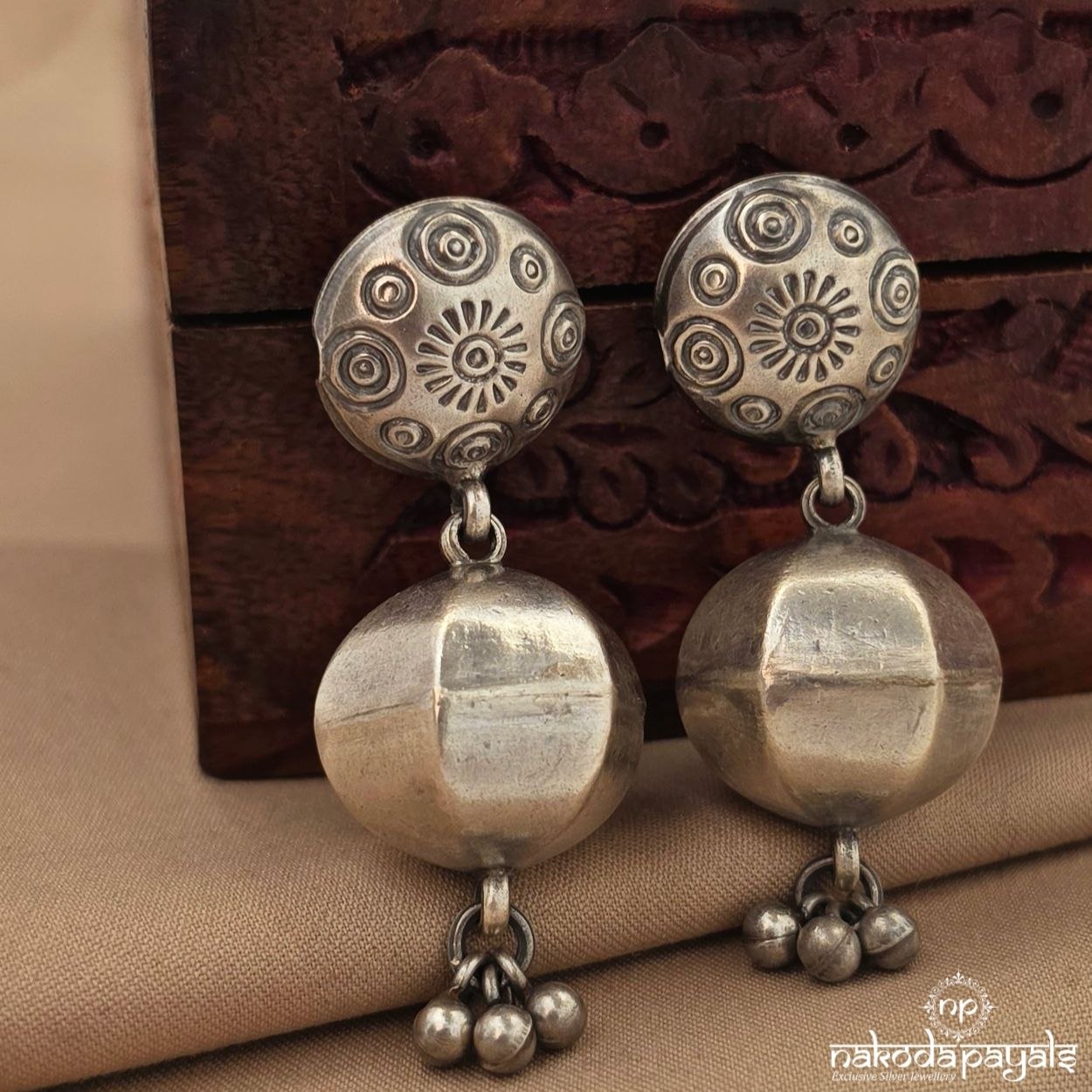 Gorgeous Floral Ball Drop Chandbali (C4205)
