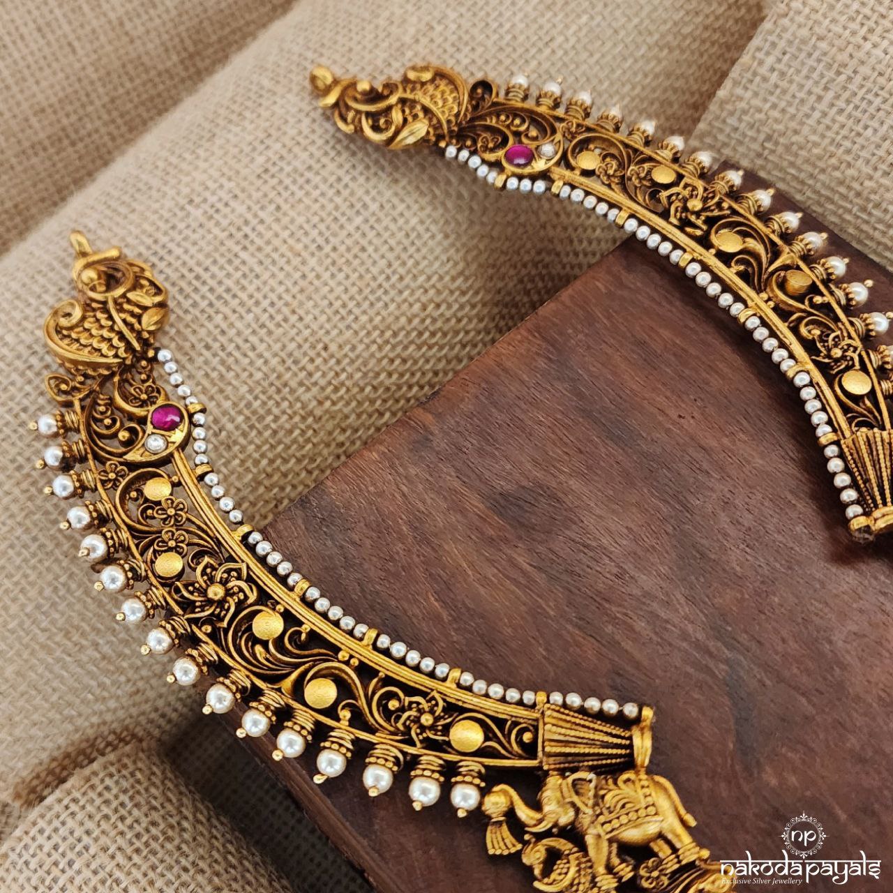 Gold Aura Lakshmi Neckpiece (Gn8317)