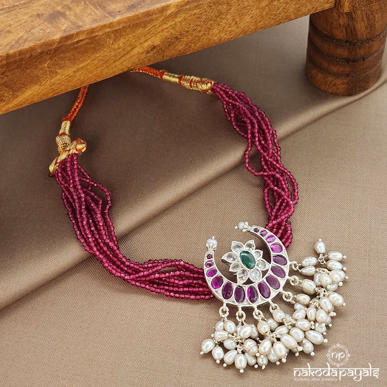 Half Moon Guttapusalu Choker (N11086)