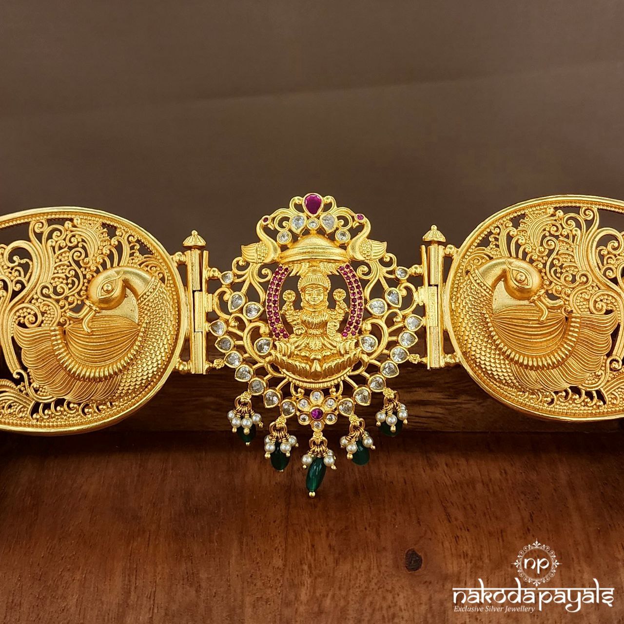 Lakshmi Green Drop Daab With Belt (D0243)