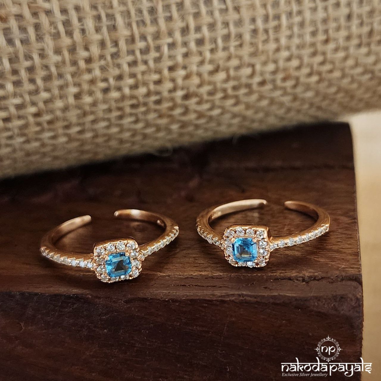 Blue Rose Gold Toerings (T4511)
