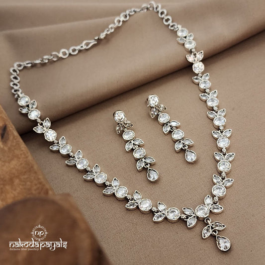 Sparkling White Neckpiece With Earrings (N11072)