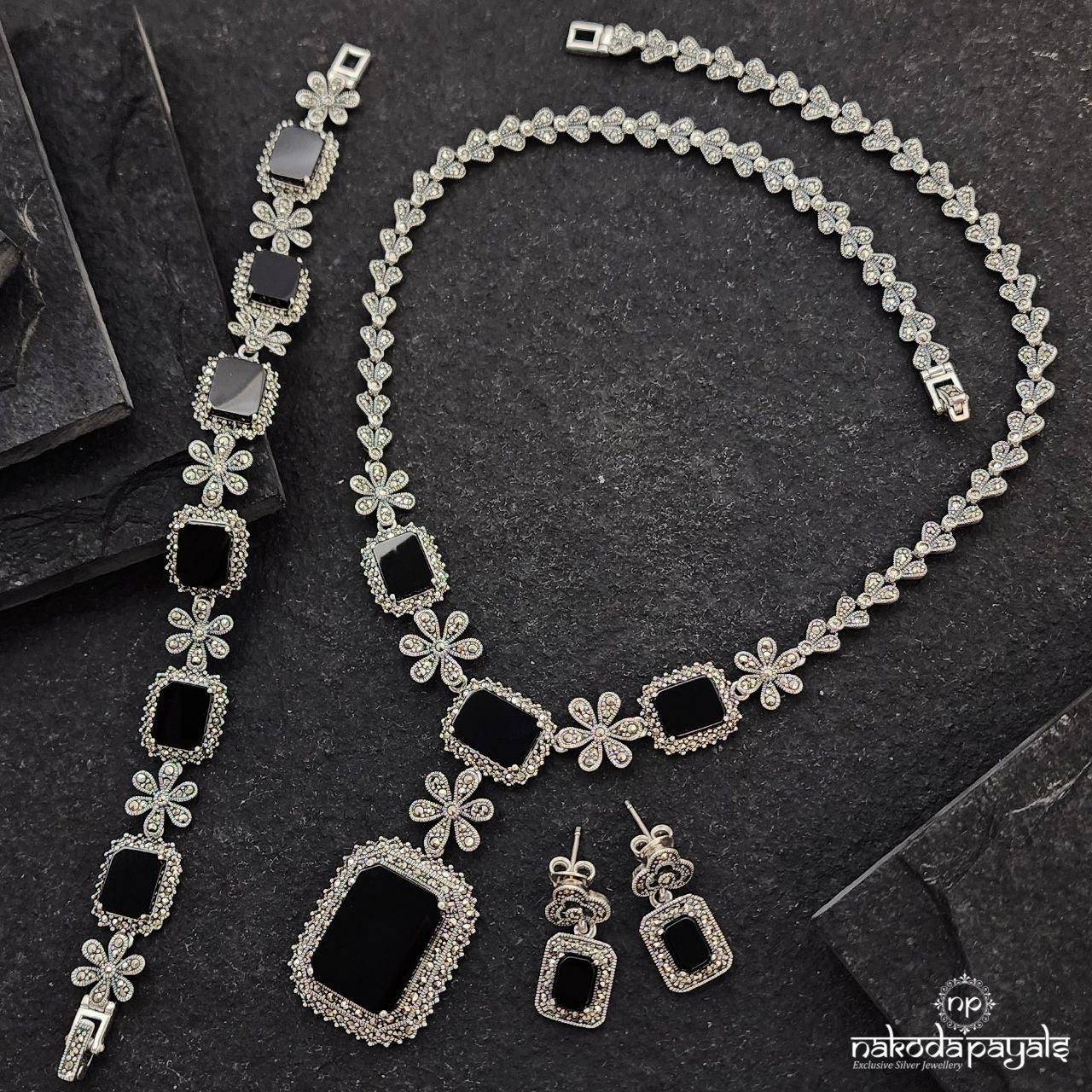 Dark Elegance Marcasite Neckpiece Set (St3354)