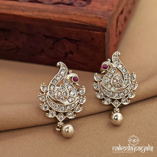 Exquisite Peacock Pearly Studs (S9716)