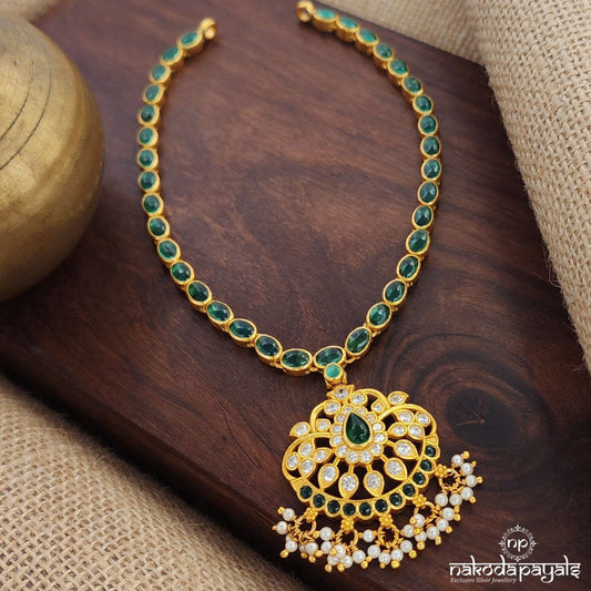 Sparkling Greenish Neckpiece (Gn8898)