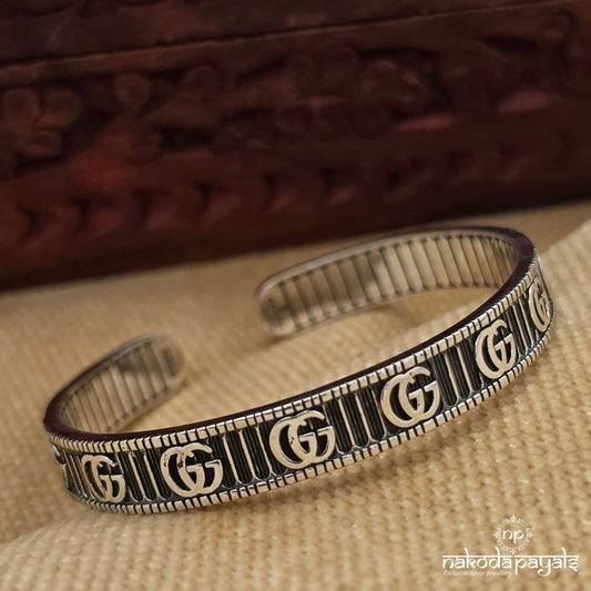 Endearing Cuff Kada (St4149)