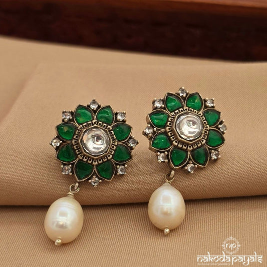 Green Pearly Floral Studs (S4125)