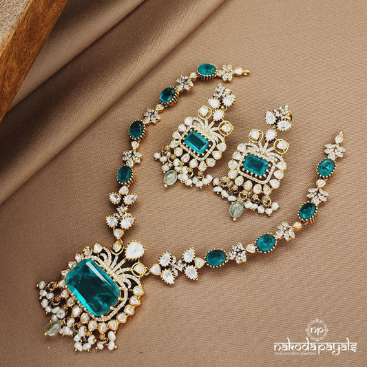 Rectangular Green Neckpiece With Earrings (Gn9511)