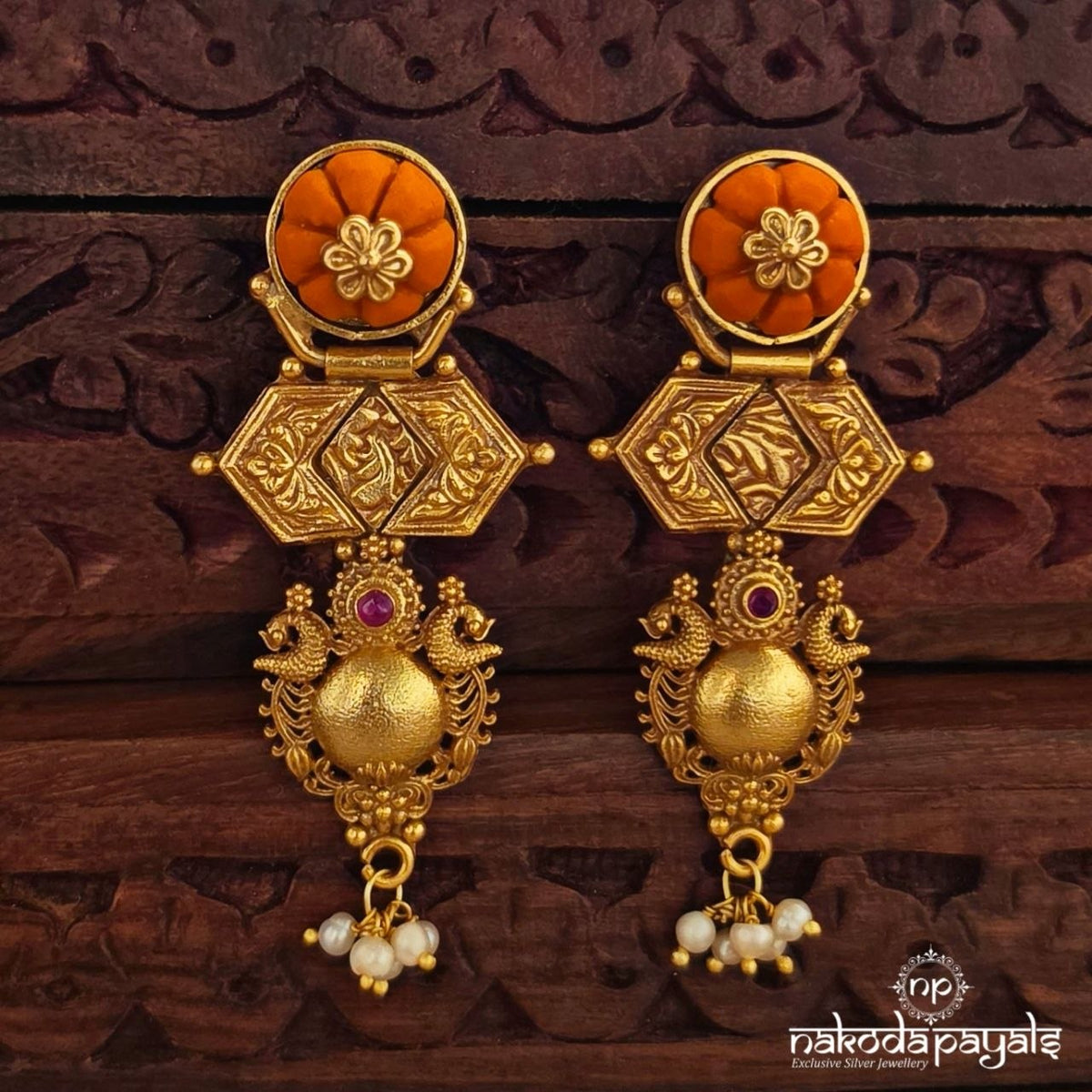 Traditional Coral Floral Chandbali (Ge11390)