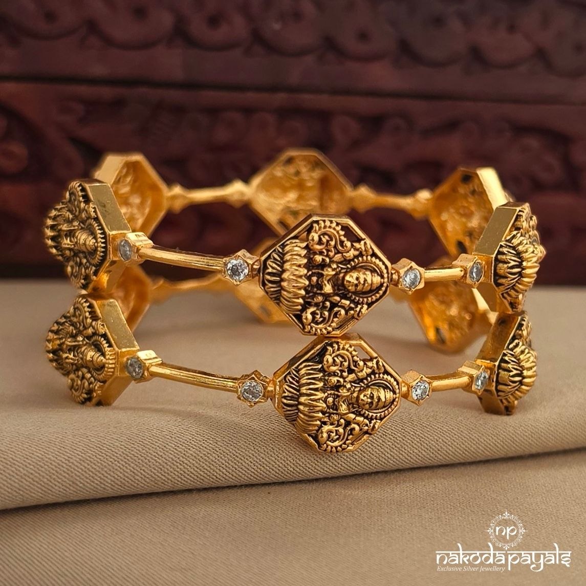 Lakshmi Traditional Bangle (2.4) (Gk3323)