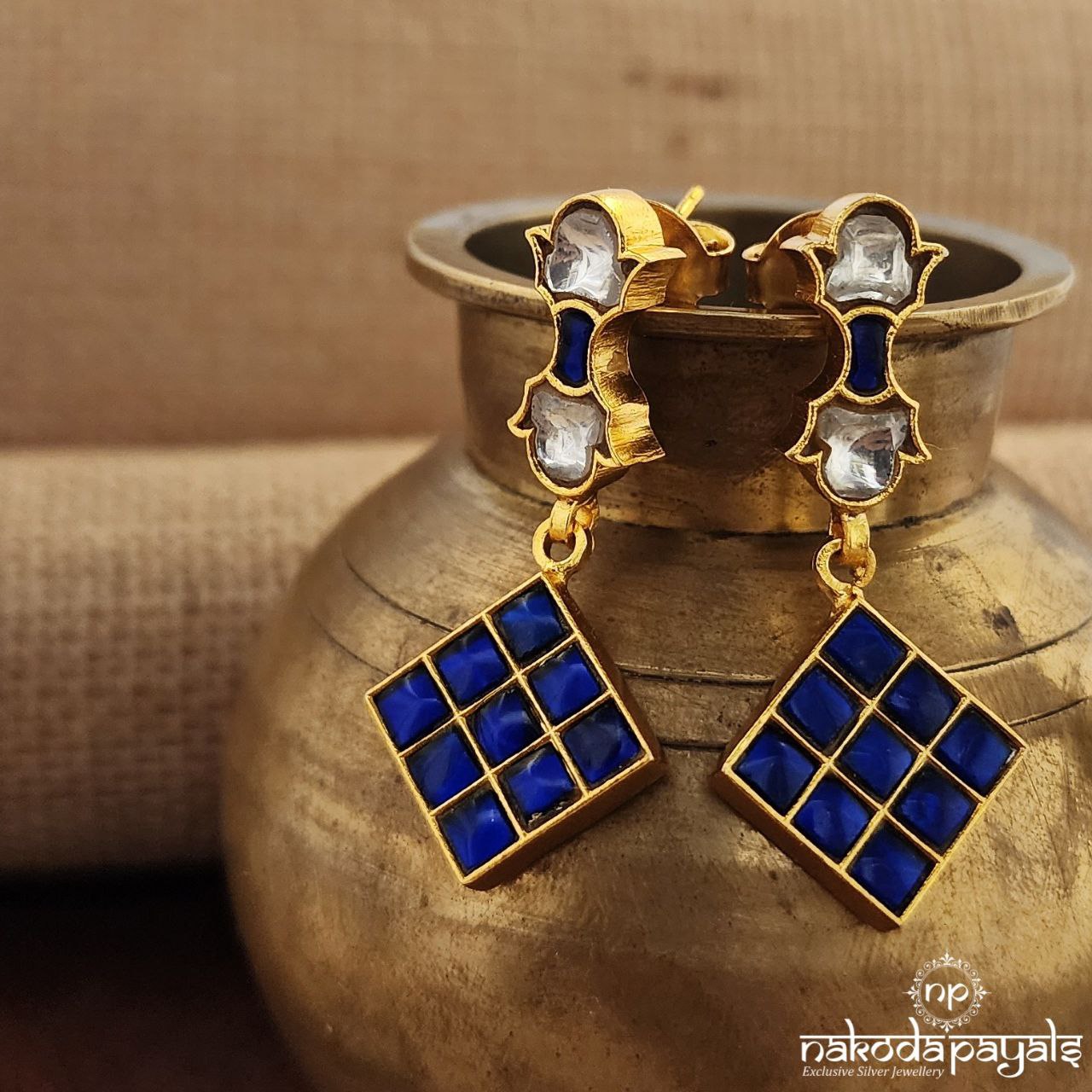 Blue Squarish Kundan Earrings (Ge9078)