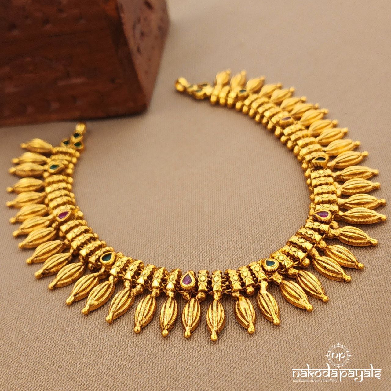 Traditional Drop Neckpiece (Gn9658)