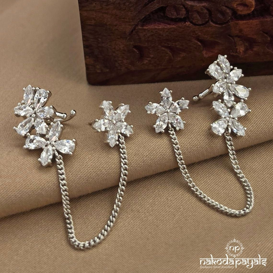 Stunning Floral Earcuff (St4175)