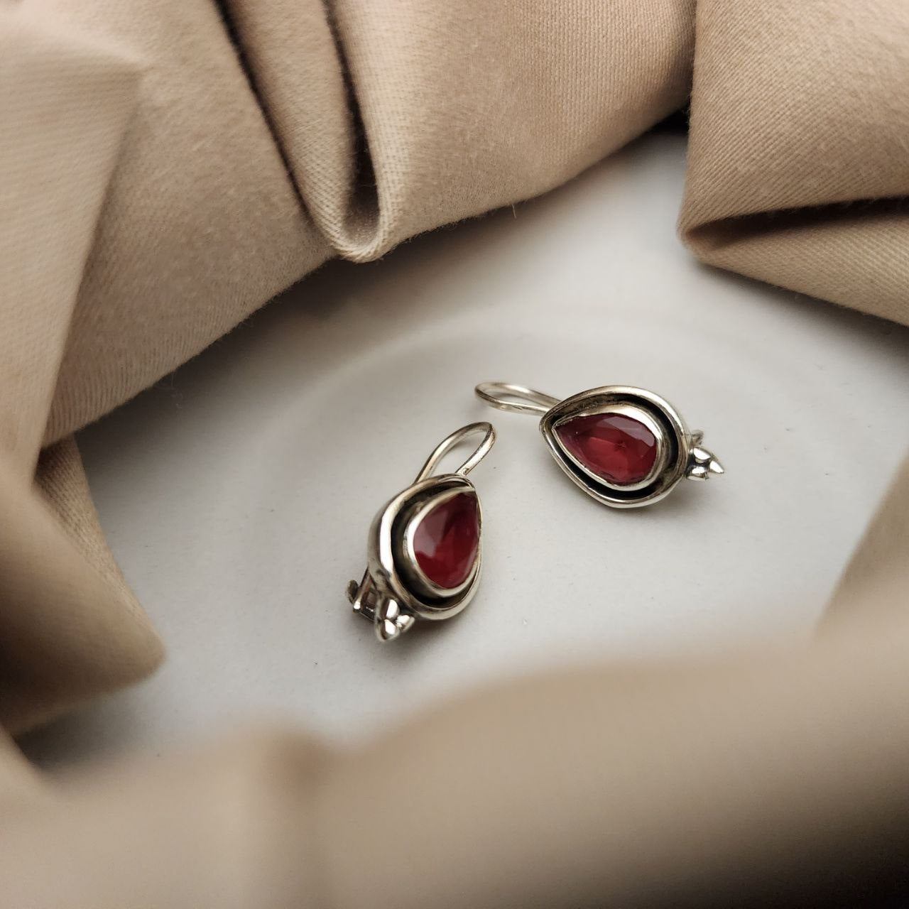 Drop Hangings (H2071-79)