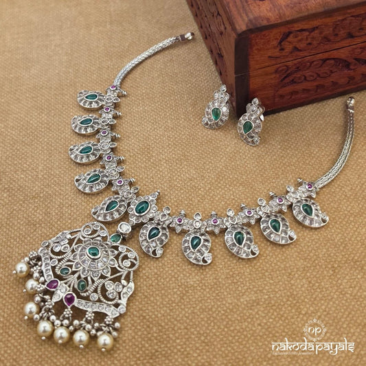 Green Mango Pearly Neckpiece (N11979)