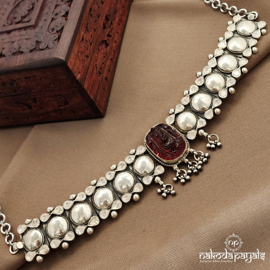 Red Rectangular Choker (N11595)