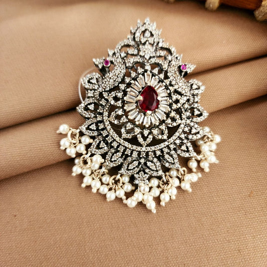 Peacock Pearled Pendant (P2579)