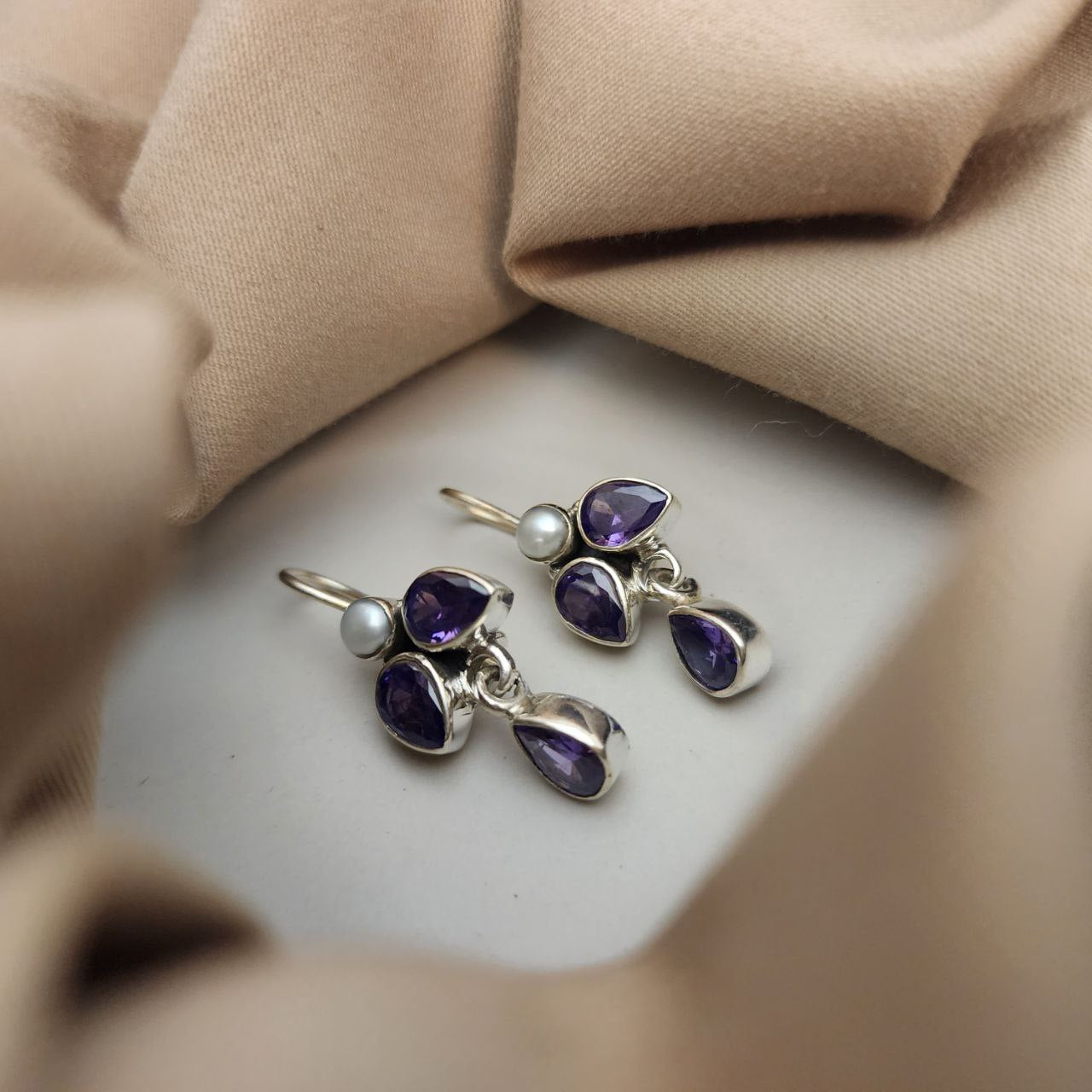 Rangina Hangings (H2100-115)