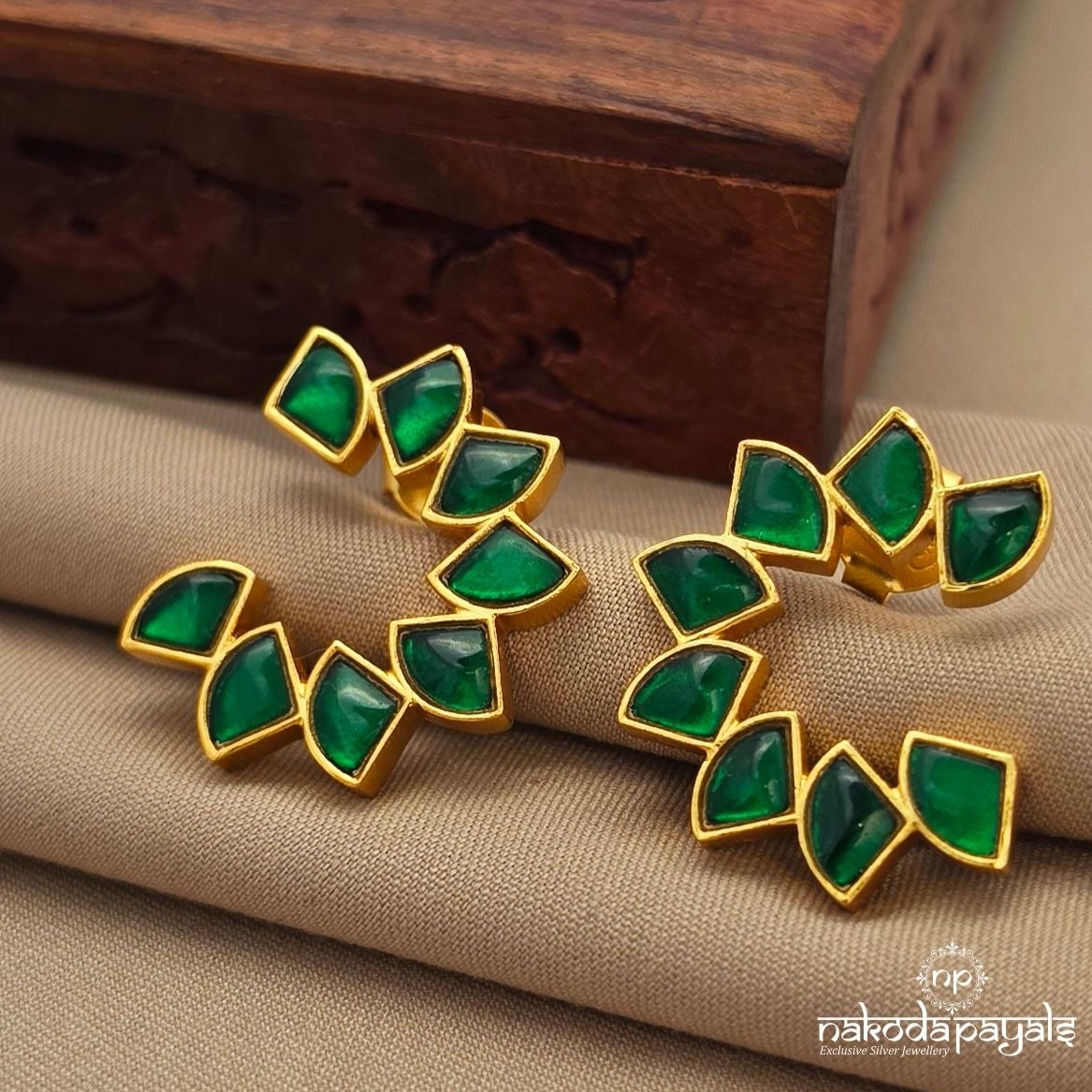 Exclusive Green Studs (Ge10875)