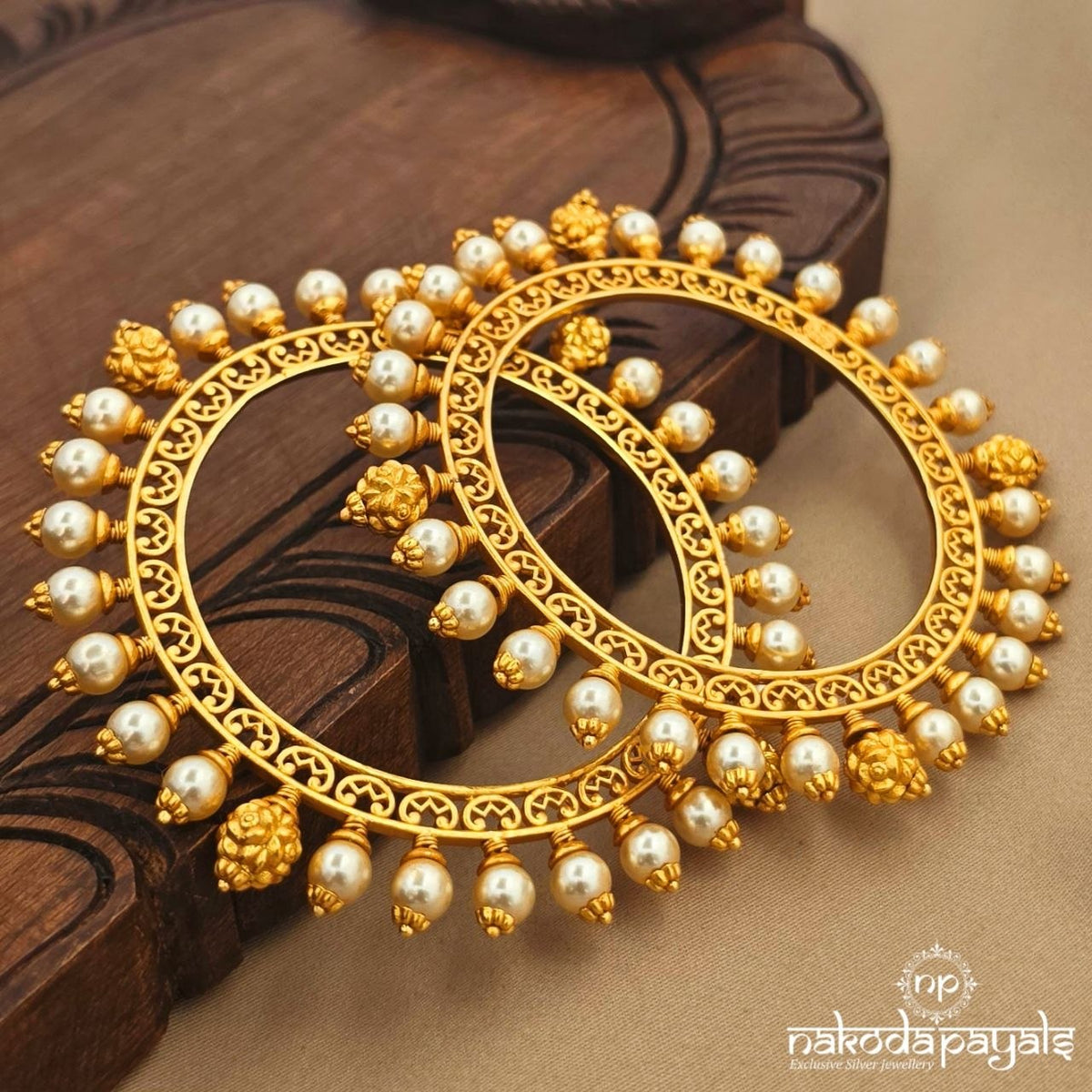 Pearly Floral Bangles (Gk3406 – 07)