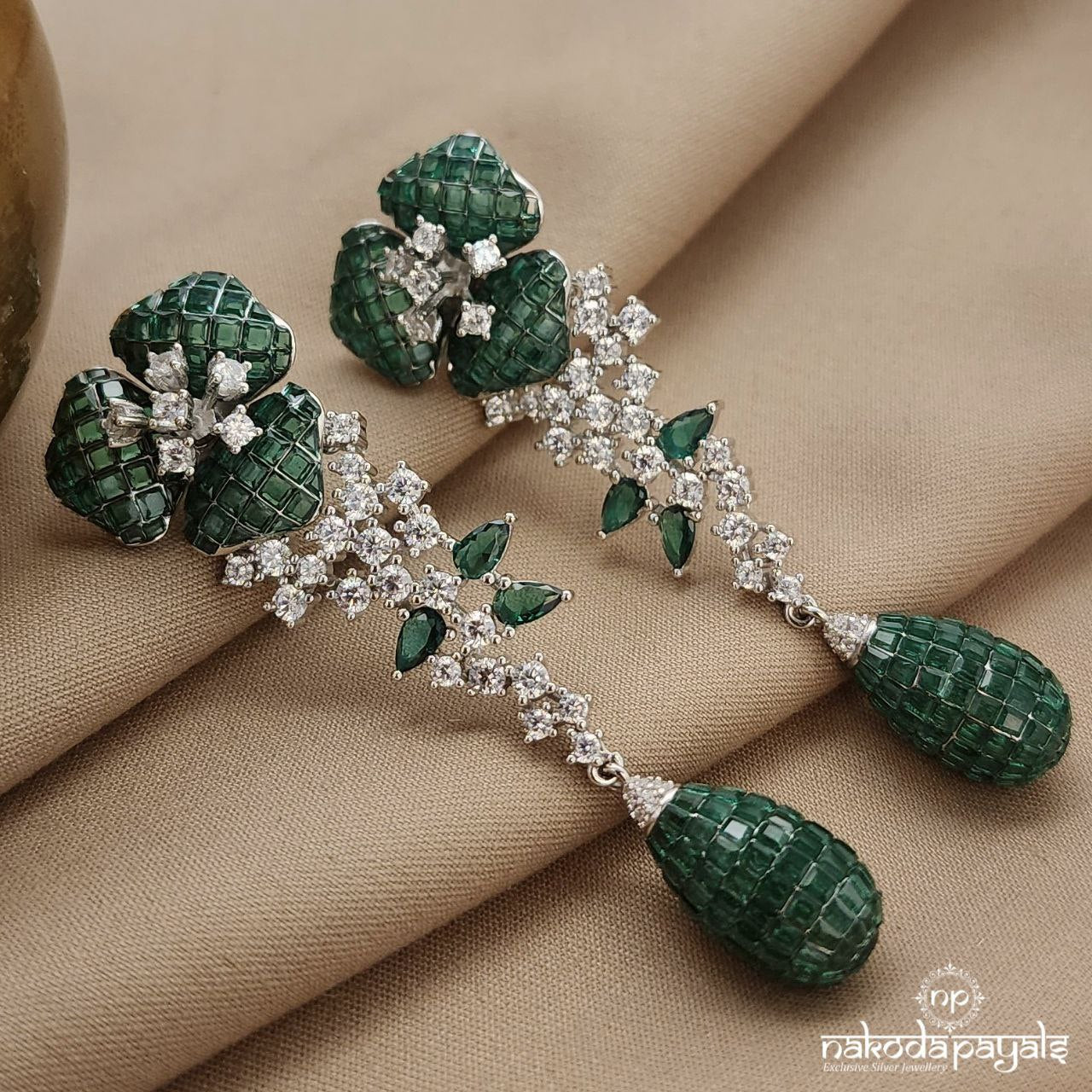 Green Drop Earrings (St3393)