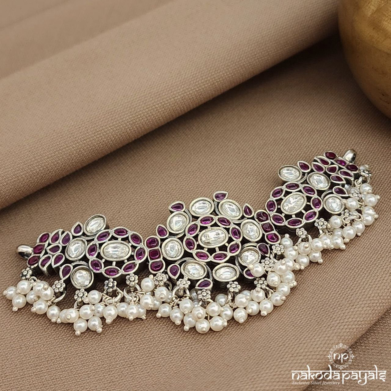 Pink & White Choker  (N11199)