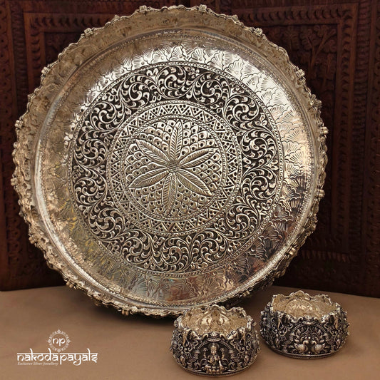 Divine Lakshmi Plate Set (Aa2600)