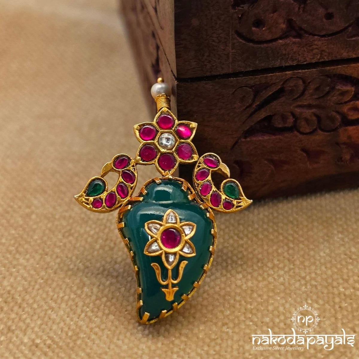 Green Mango Floral Pendant (Gp2640)