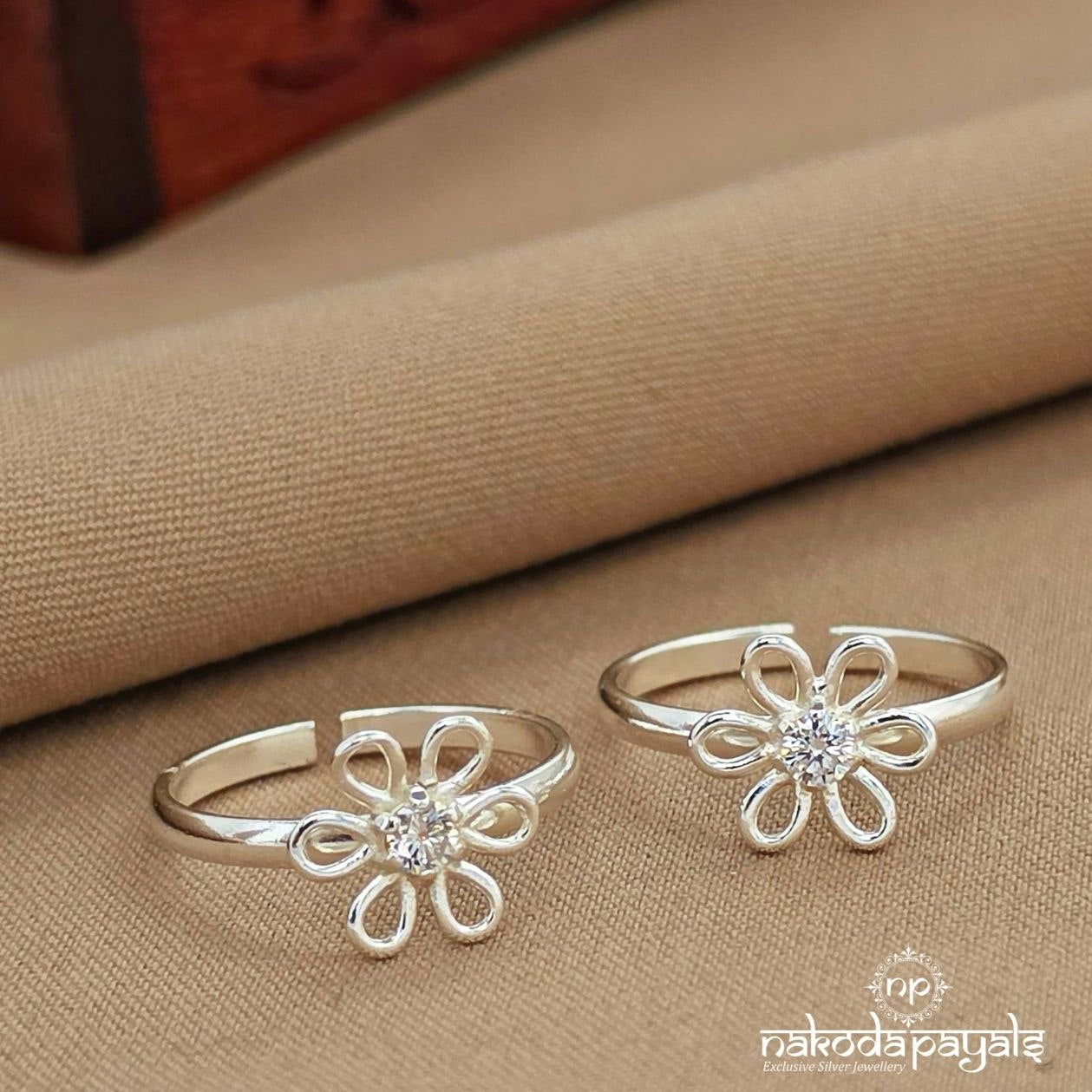 Floral Elegant Toerings(T4839)