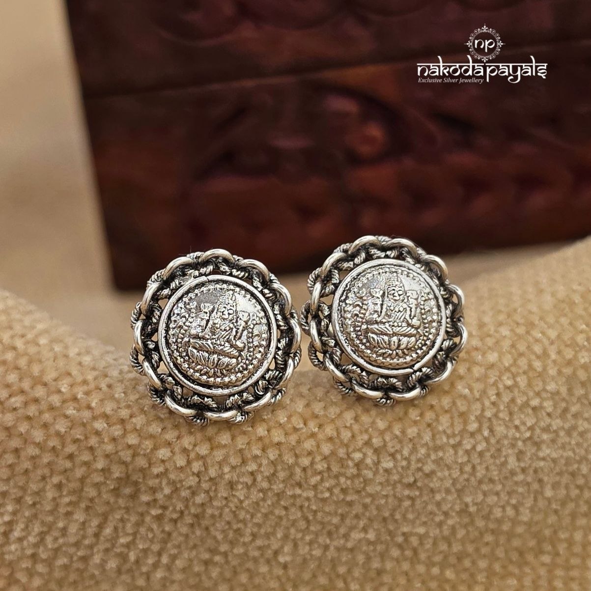 Lakshmi Kasu Studs (S4182)
