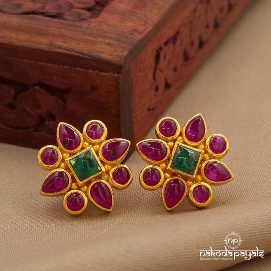 Red Floral  Studs (Ge10682)
