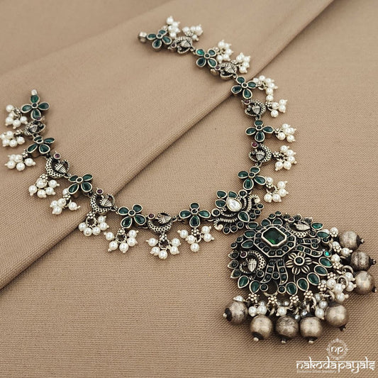 Greenish Pearled Drop Neckpiece (N11184)
