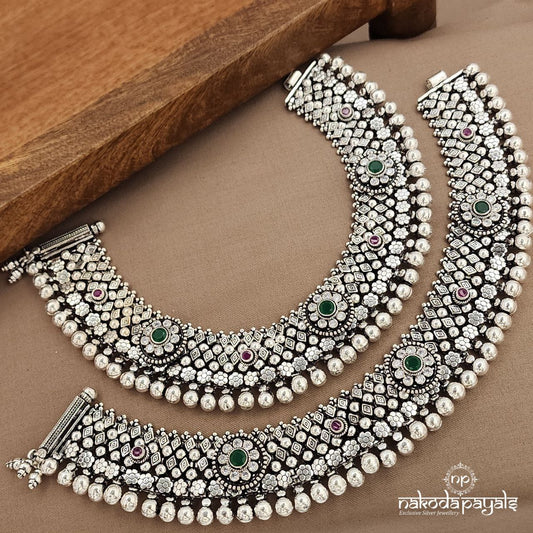 Floral Oxidised Anklet (A6629)