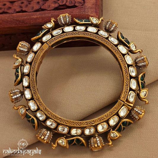 Emerald Moissanite Kada (2.4) (Gk3266)