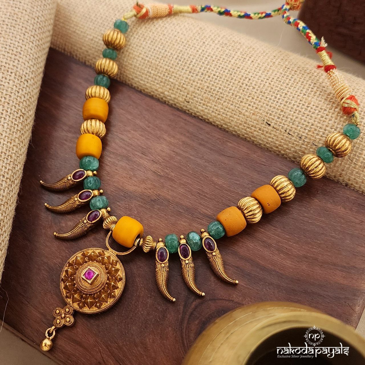 Green Sunset Coral  Neckpiece (Gn8981)