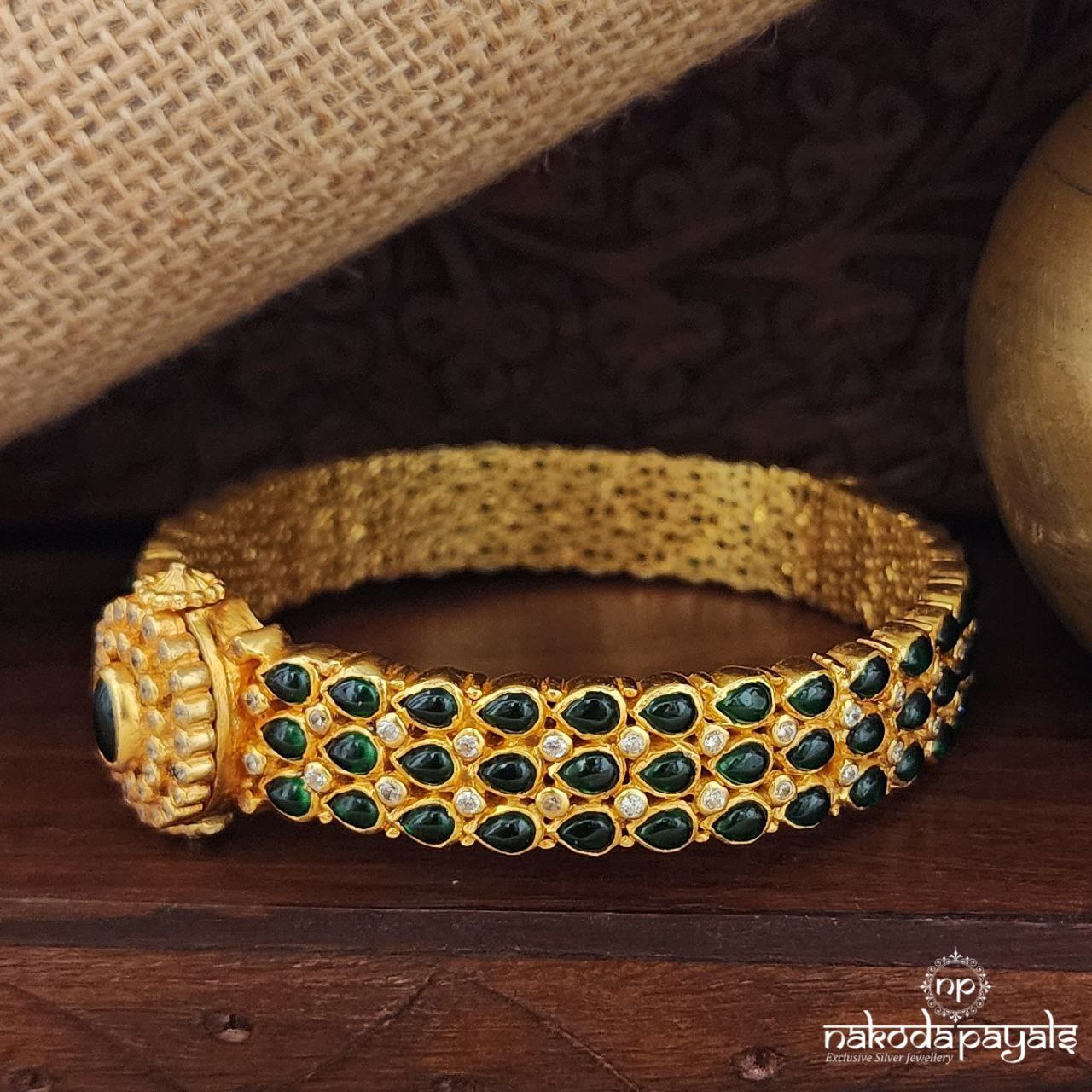 Oval Green Openable Kada (2.6) (Gk3131)