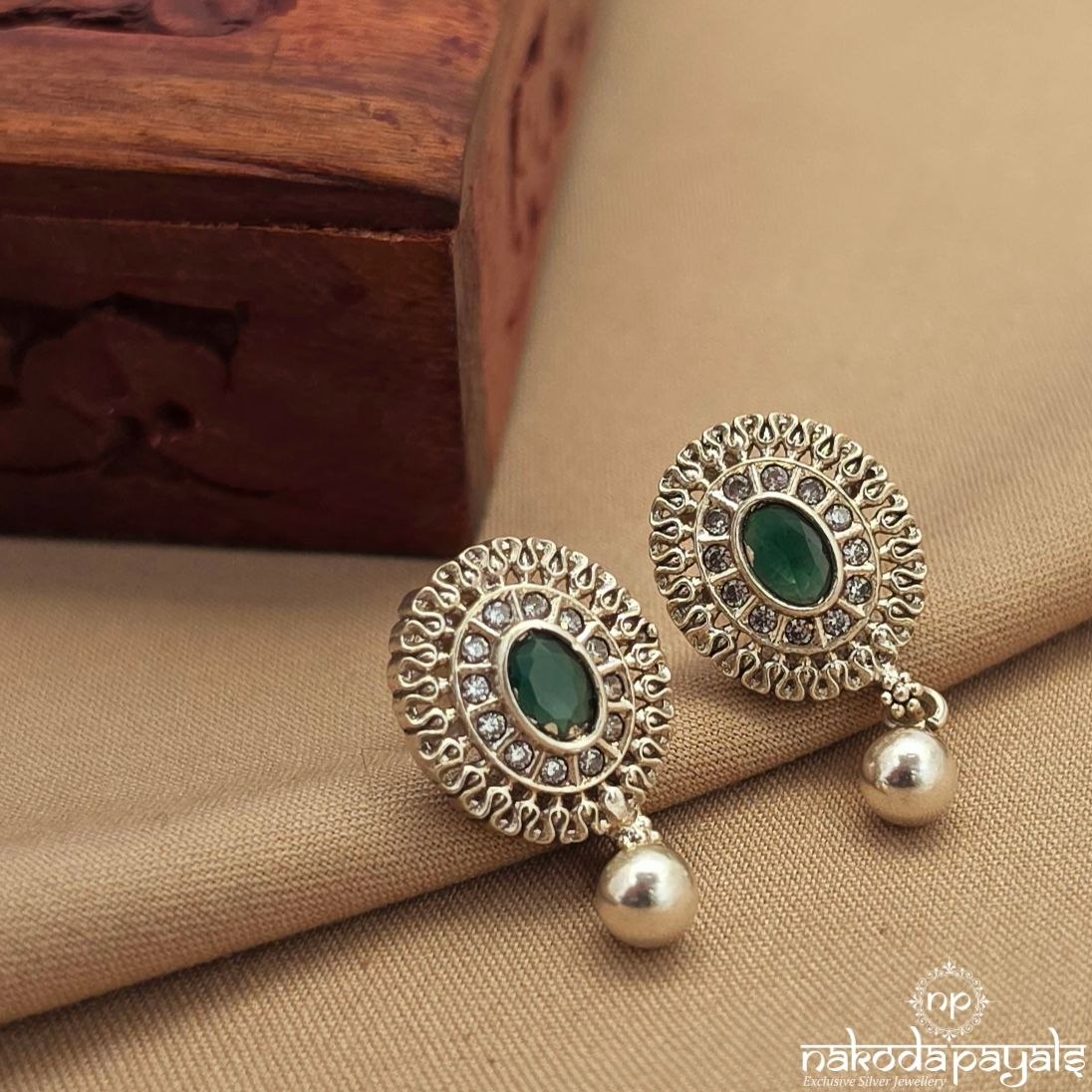 Ball Drop Oval Green Studs (S9720)