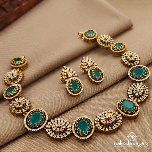 Oval Green Neckpiece With Earrings (Gn9882)