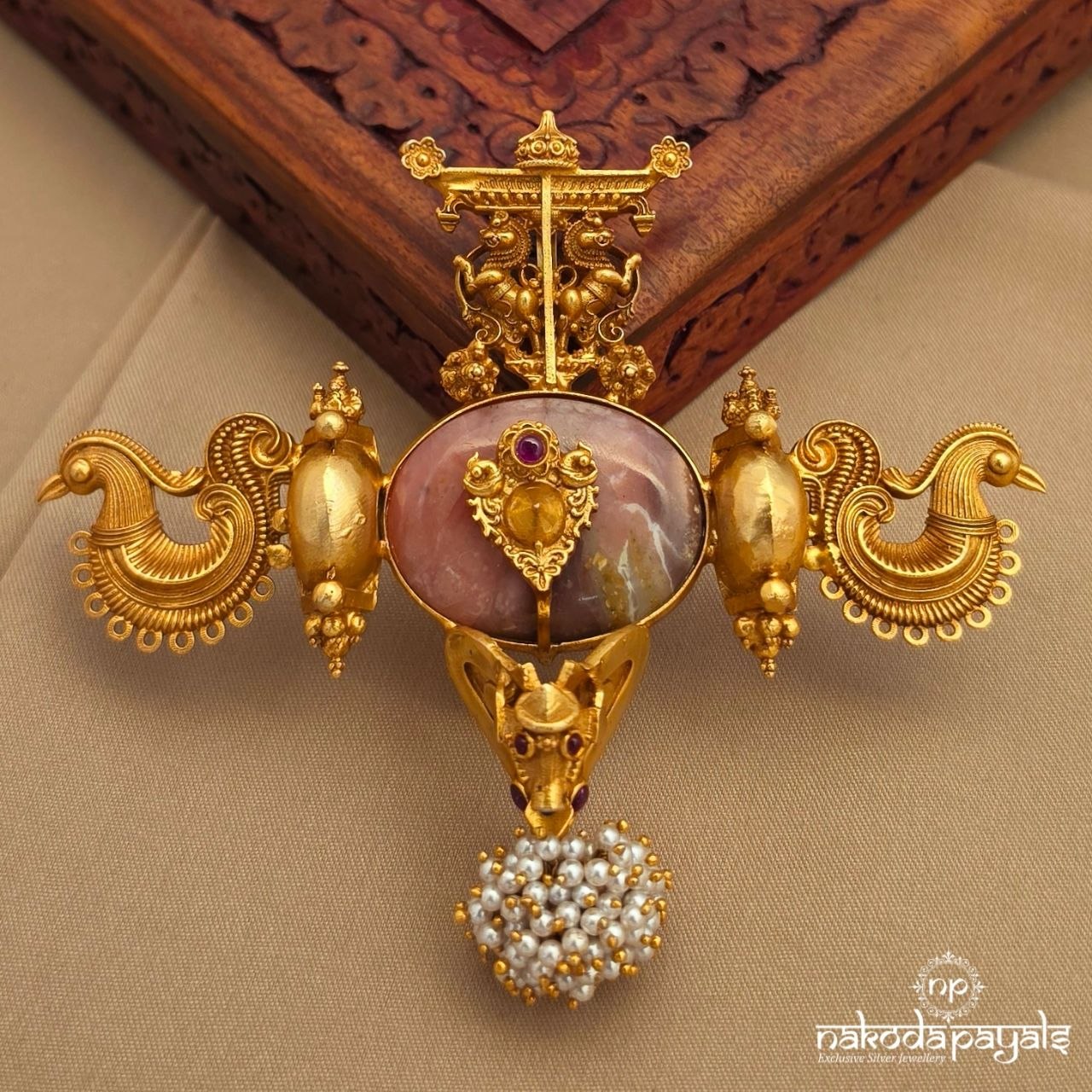 Graceful Peacock Pendant (Gp2424)