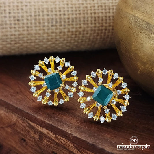 Emerald Sparkling Studs (Ge8409)