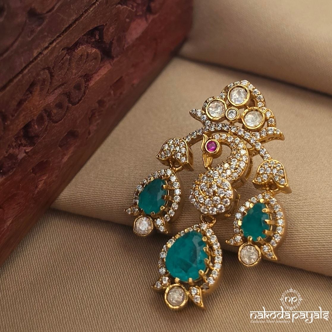 Peacock Green Drop Pendant (Gp2583)