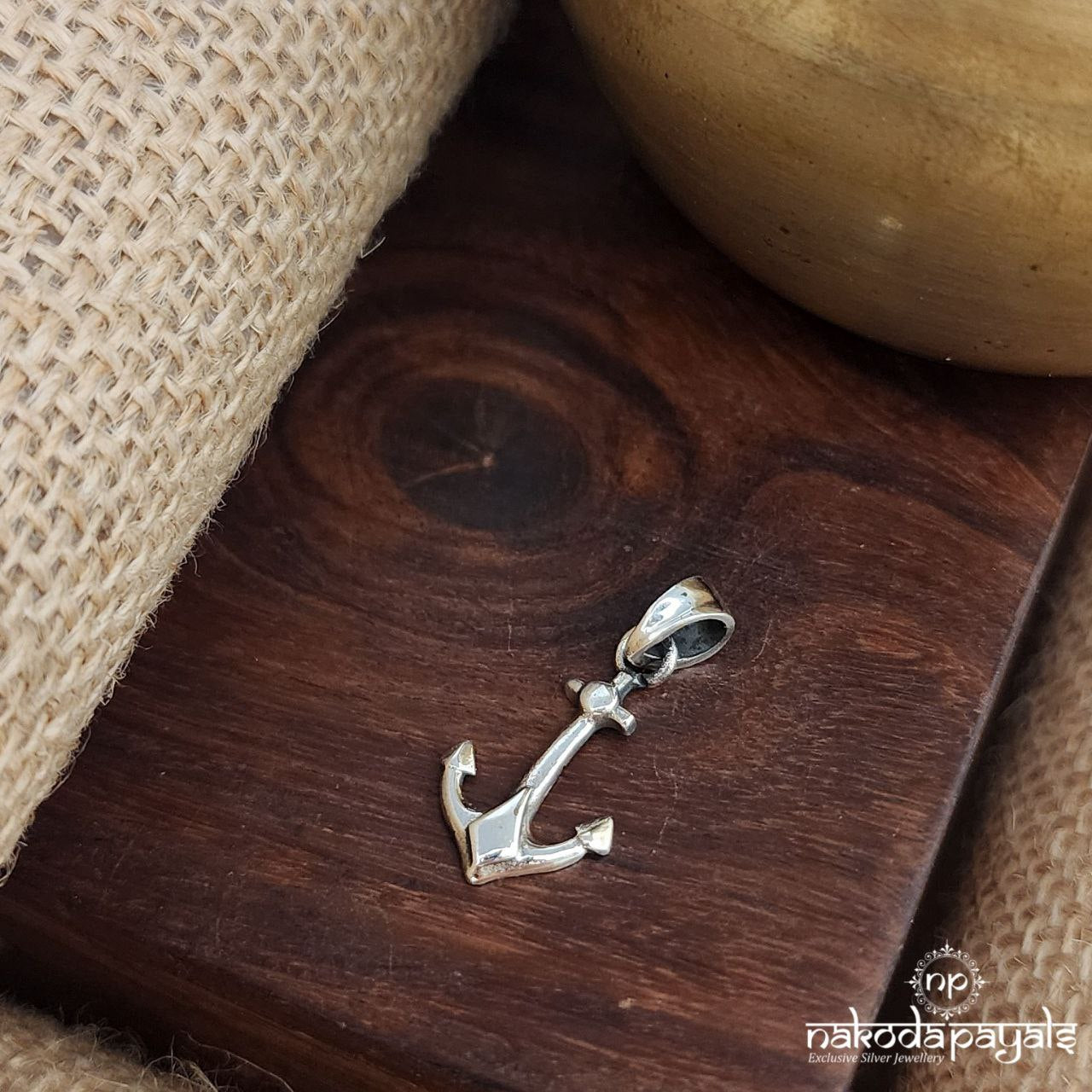 Anchor Pendant (P2440)
