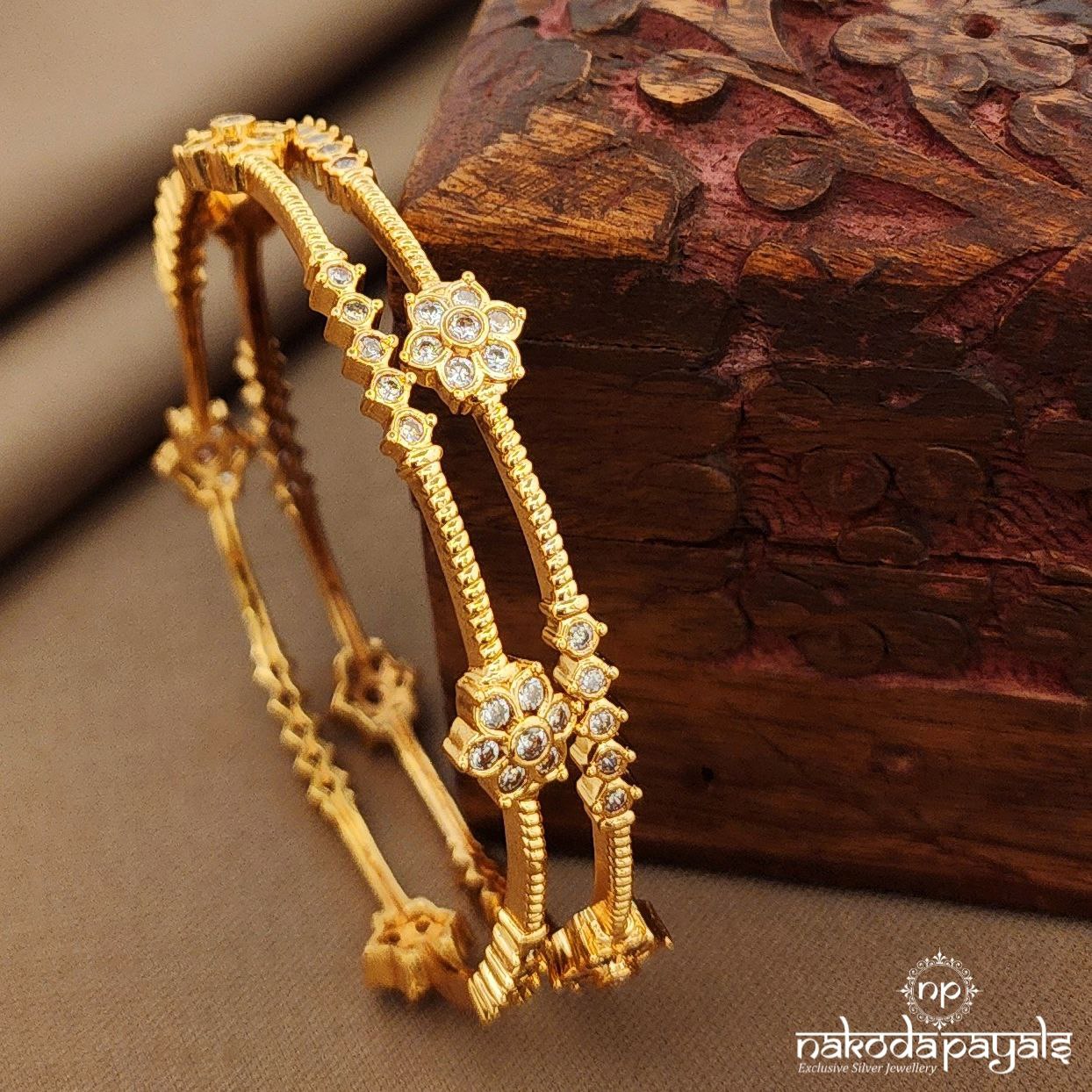 Sparkling White Bangles Pair (Gk3237-39)